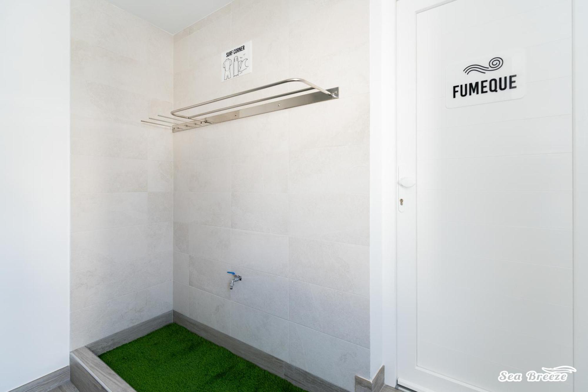2 Apartments Sea Breeze 法马拉 外观 照片