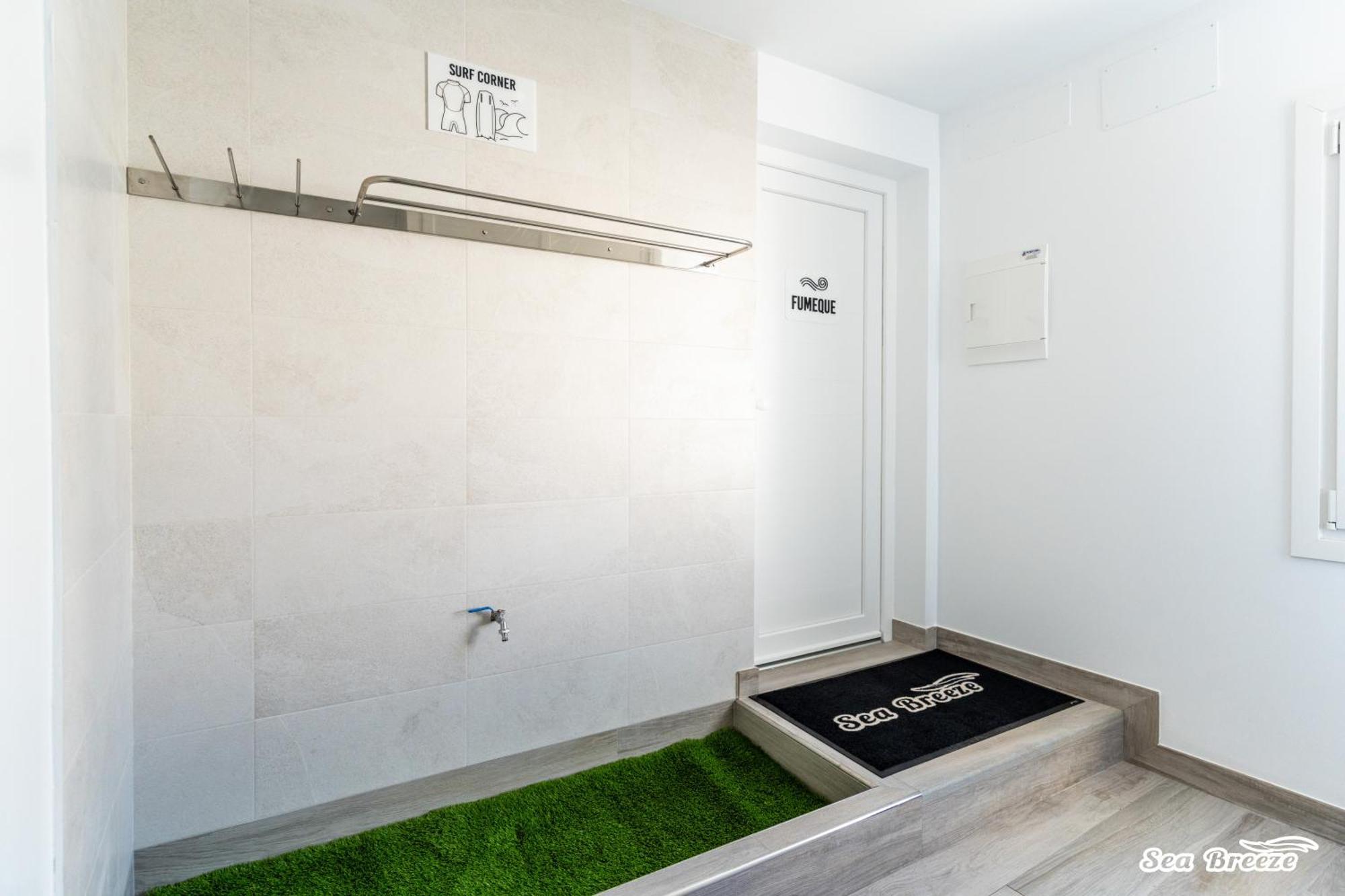 2 Apartments Sea Breeze 法马拉 外观 照片